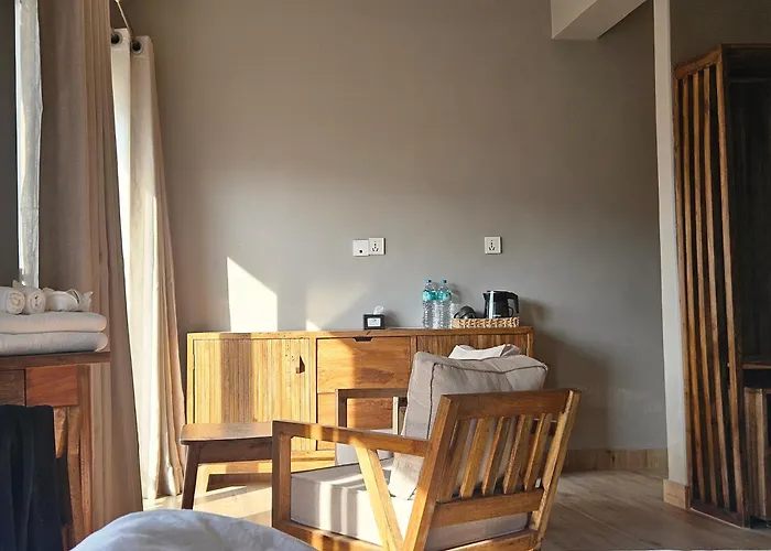 Pokhara Romantic Hotels 