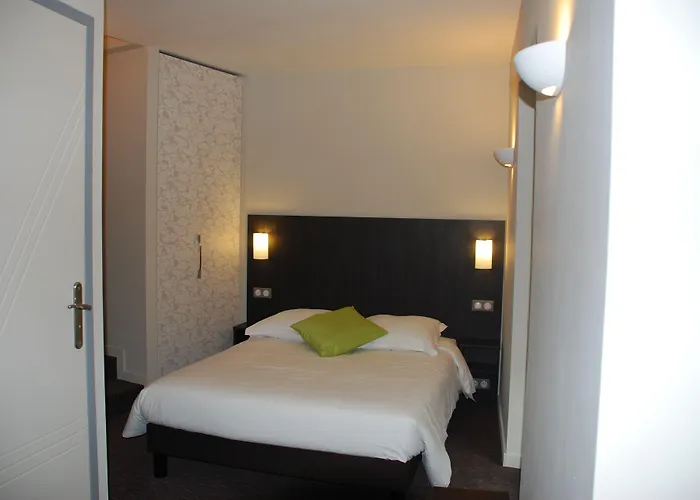 Rodez Romantic Hotels 