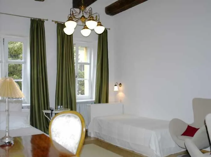 Regensburg Romantic Hotels 